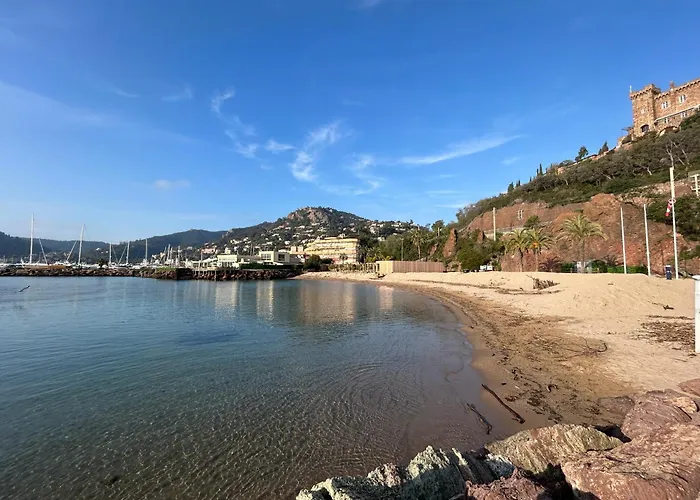 Riviera Szálloda