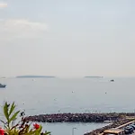 Riviera 호텔