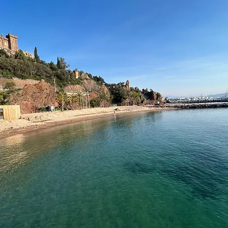מלון Riviera