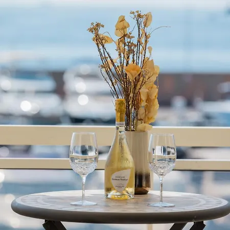 Riviera *