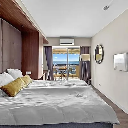Hotel Riviera *