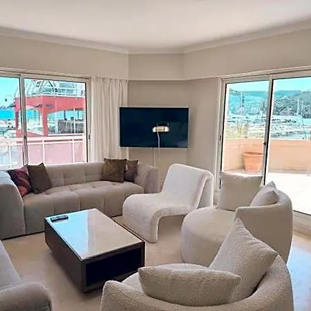 Hotel Riviera *